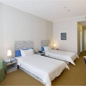 Executive Queen or Twin Room